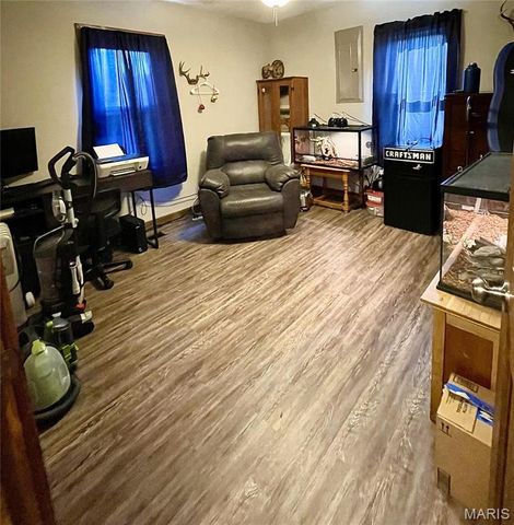 1007 E 1st Street, Salem, MO 65560