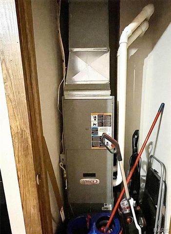 1007 E 1st Street, Salem, MO 65560