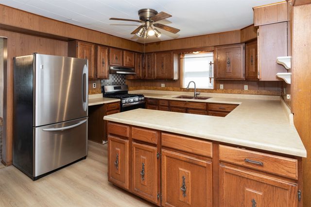 217 E Edison Avenue, Des Moines, IA 50315
