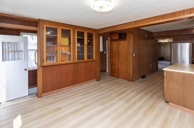 217 E Edison Avenue, Des Moines, IA 50315
