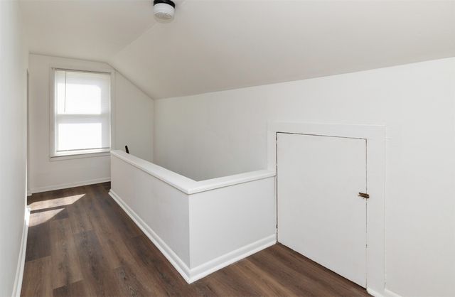 217 E Edison Avenue, Des Moines, IA 50315