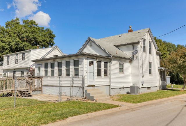 217 E Edison Avenue, Des Moines, IA 50315