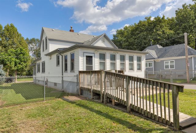 217 E Edison Avenue, Des Moines, IA 50315
