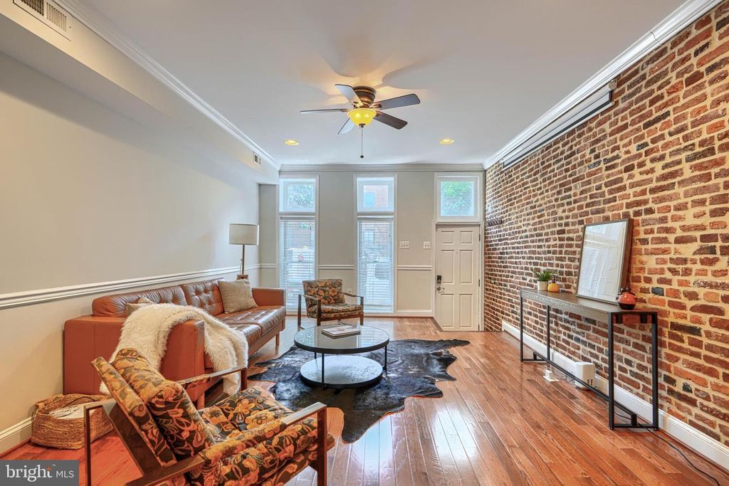 Image 1 of property listing at 3234 ODONNELL ST, Baltimore, MD 21224