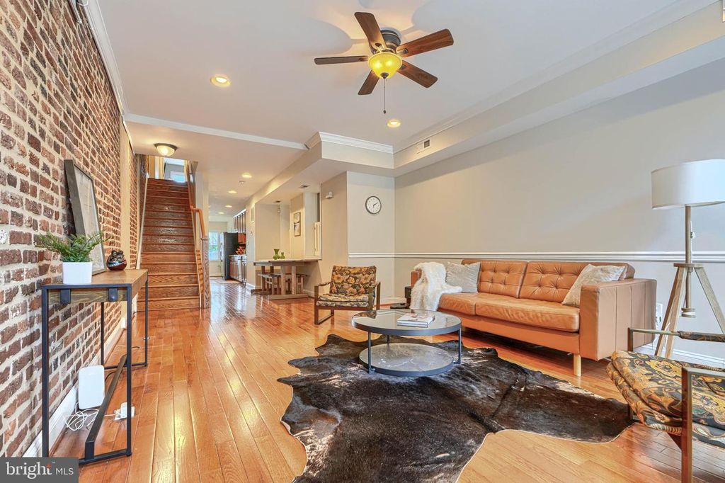 Image 2 of property listing at 3234 ODONNELL ST, Baltimore, MD 21224