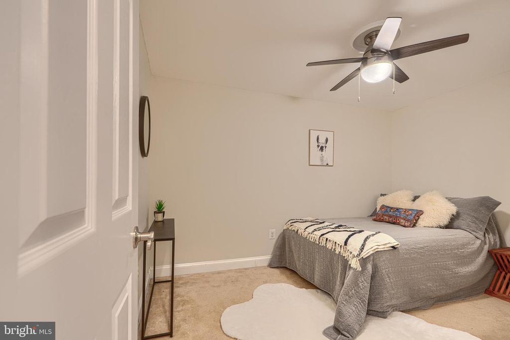 Image 26 of property listing at 3234 ODONNELL ST, Baltimore, MD 21224