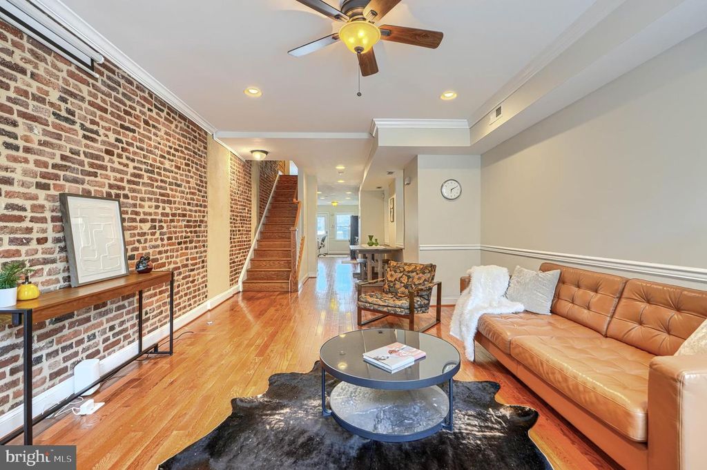 Image 3 of property listing at 3234 ODONNELL ST, Baltimore, MD 21224