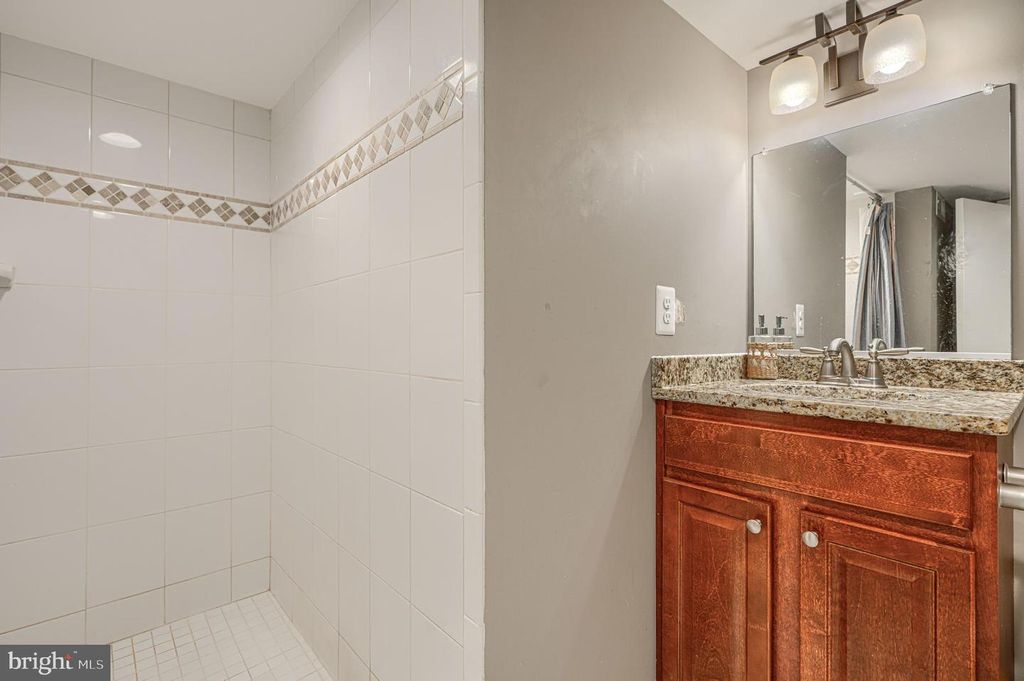 Image 31 of property listing at 3234 ODONNELL ST, Baltimore, MD 21224