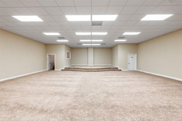 601 N May Street, Madisonville, TX 77864
