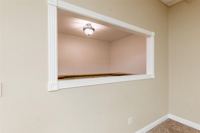 601 N May Street, Madisonville, TX 77864