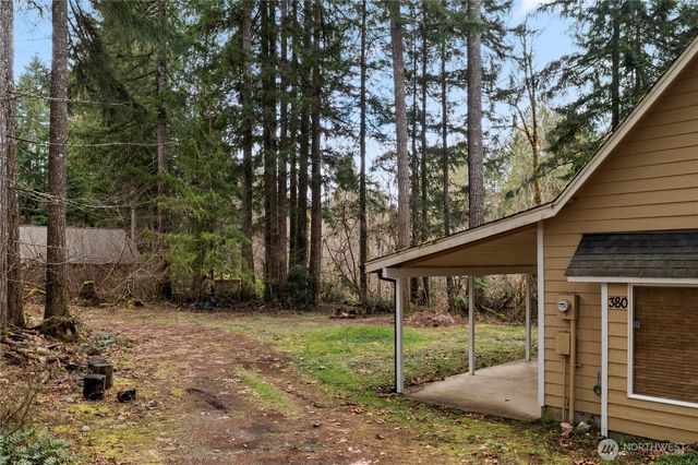 380 N Duckabush Drive E, Hoodsport, WA 98548