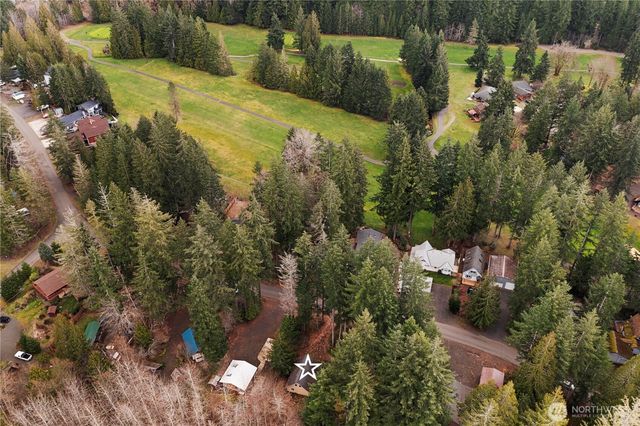 380 N Duckabush Drive E, Hoodsport, WA 98548