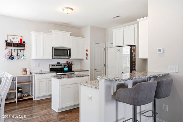 8611 Lanvale Forest Drive, Leland, NC 28451
