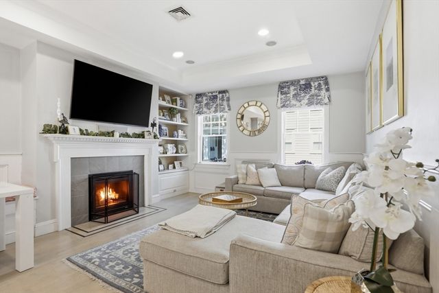 7 Mystic St. 1, Boston, MA 02129