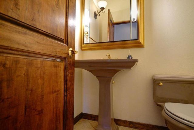 280 Angel Road, Corrales, NM 87048