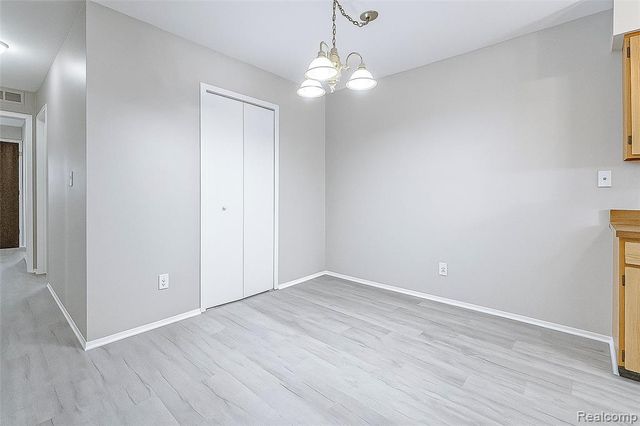 7590 Manor Circle 202, Westland, MI 48185