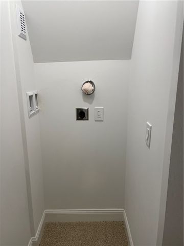 14 Douglas Circle, Smithfield, RI 02828