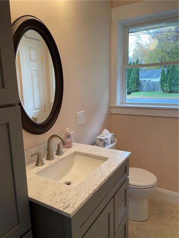 14 Douglas Circle, Smithfield, RI 02828