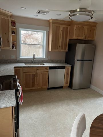 14 Douglas Circle, Smithfield, RI 02828