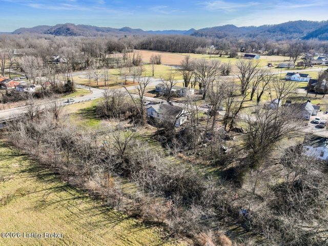 13504 Bohannon Ave, Louisville, KY 40272