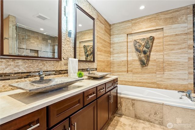 603 Brook Ct, Lynden, WA 98264
