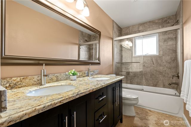 603 Brook Ct, Lynden, WA 98264