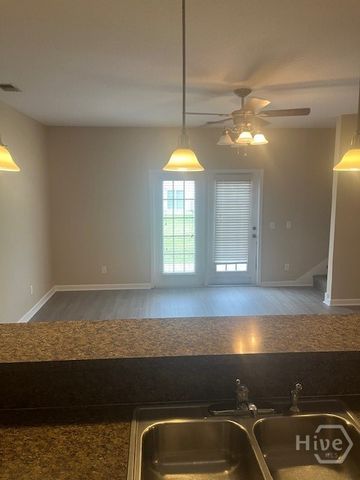 45 Canyon Oak Lp, Richmond Hill, GA 31324