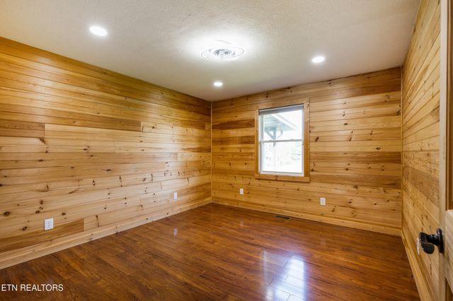 122 Doris Lane, Maryville, TN 37803