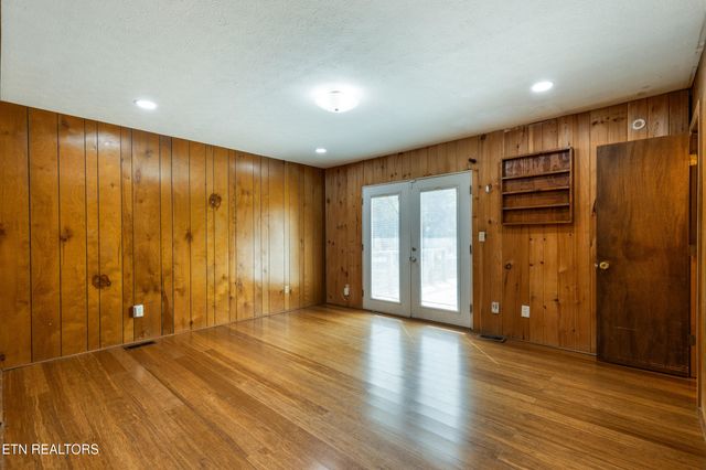 122 Doris Lane, Maryville, TN 37803