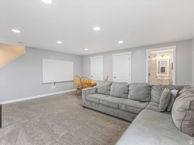 15042 S GALLANT DR, Bluffdale, UT 84065