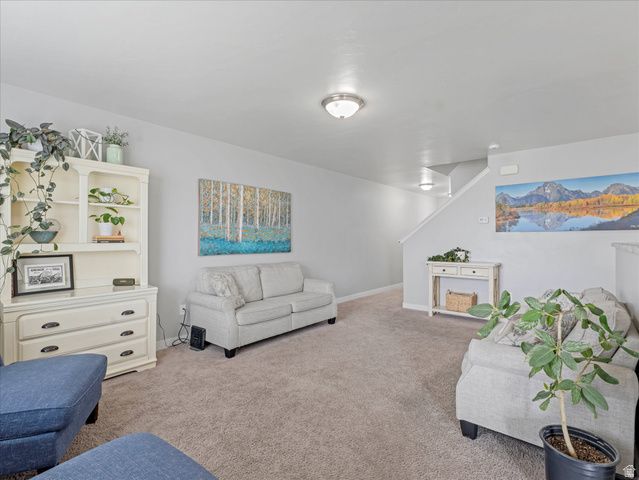 15042 S GALLANT DR, Bluffdale, UT 84065