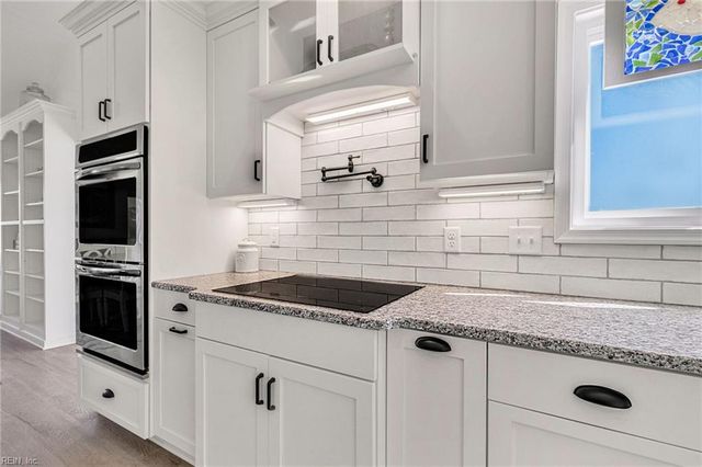 912 Sand Bank RD, Port Haywood, VA 23138