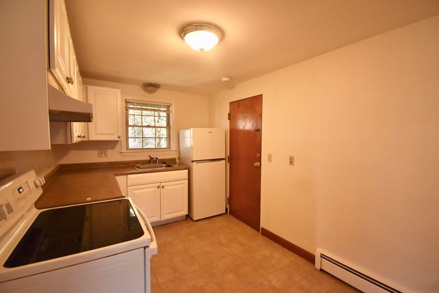 600 Cabot St 3, Beverly, MA 01915