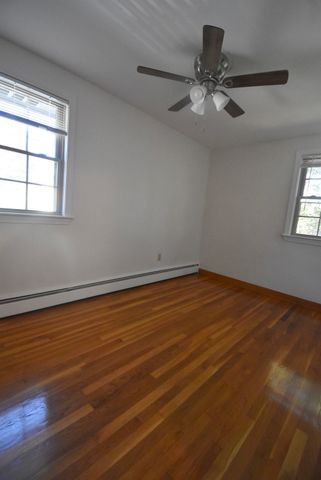 600 Cabot St 3, Beverly, MA 01915