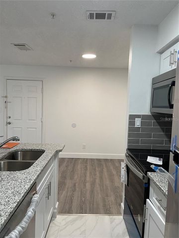 238 AFTON SQUARE 206, Altamonte Springs, FL 32714