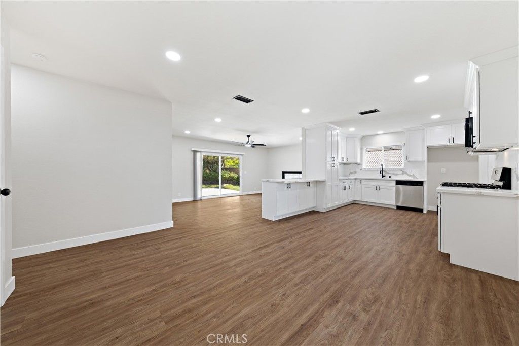 Image 12 of property listing at 5197 Cumberland Drive, Cypress, CA 90630