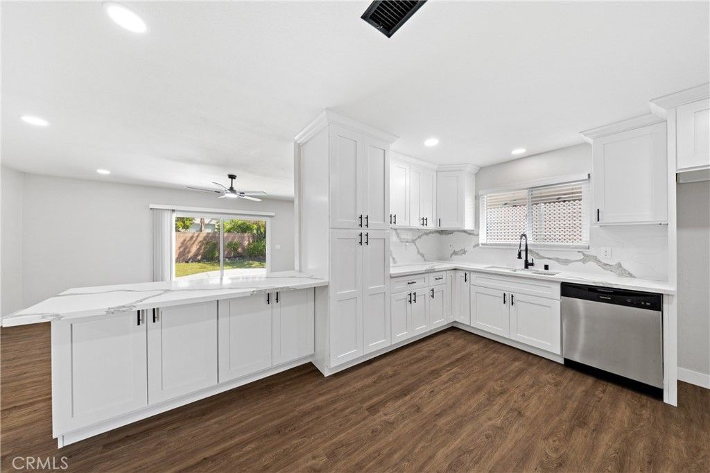 Image 5 of property listing at 5197 Cumberland Drive, Cypress, CA 90630