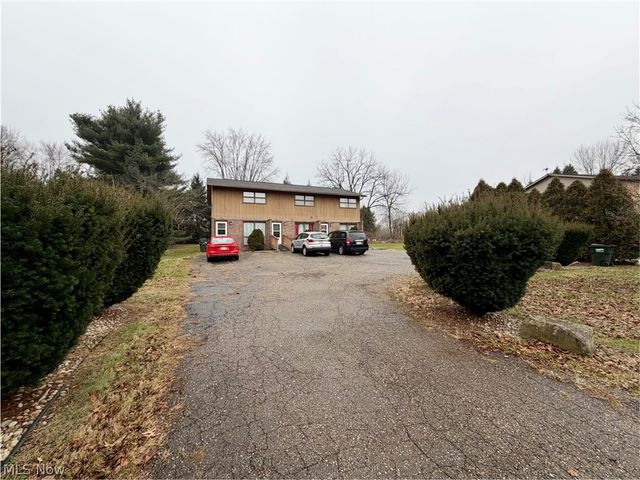 792 Kingwood Drive NE, Bolivar, OH 44612