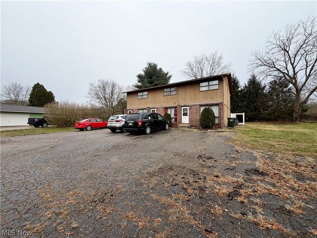 792 Kingwood Drive NE, Bolivar, OH 44612