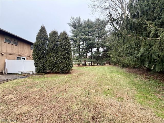 792 Kingwood Drive NE, Bolivar, OH 44612