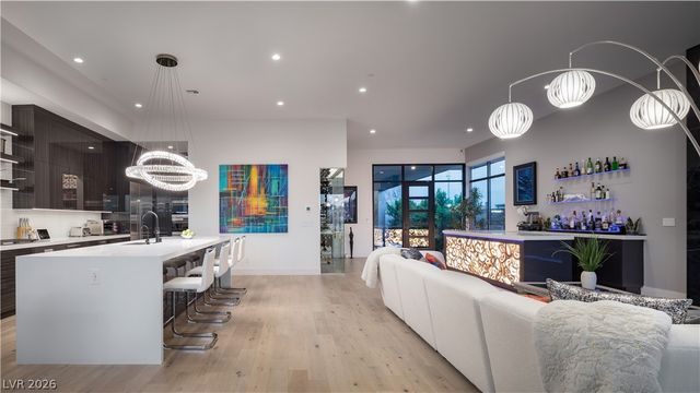 678 Blackrock Rim Drive, Henderson, NV 89012