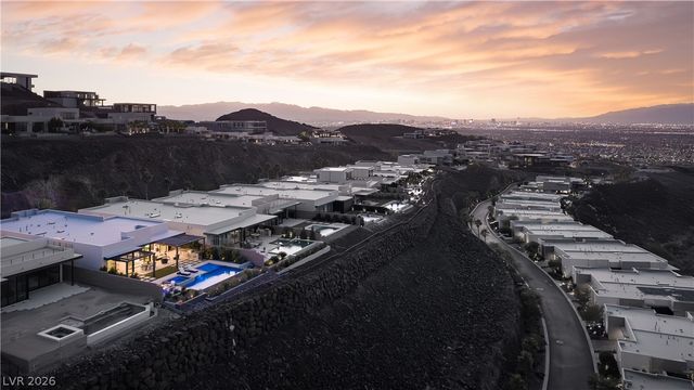678 Blackrock Rim Drive, Henderson, NV 89012