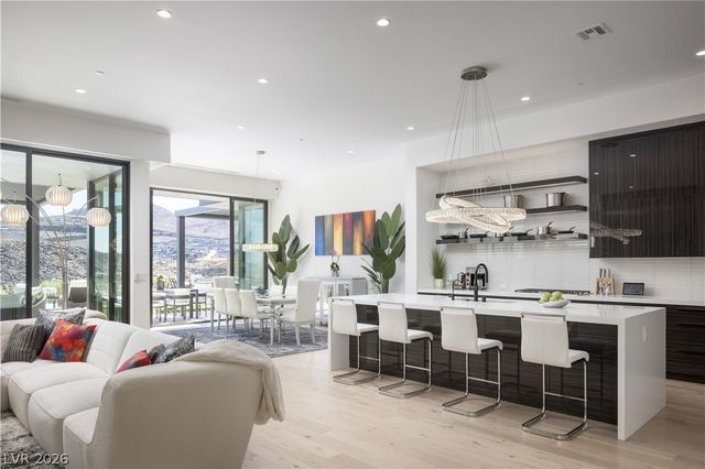 678 Blackrock Rim Drive, Henderson, NV 89012
