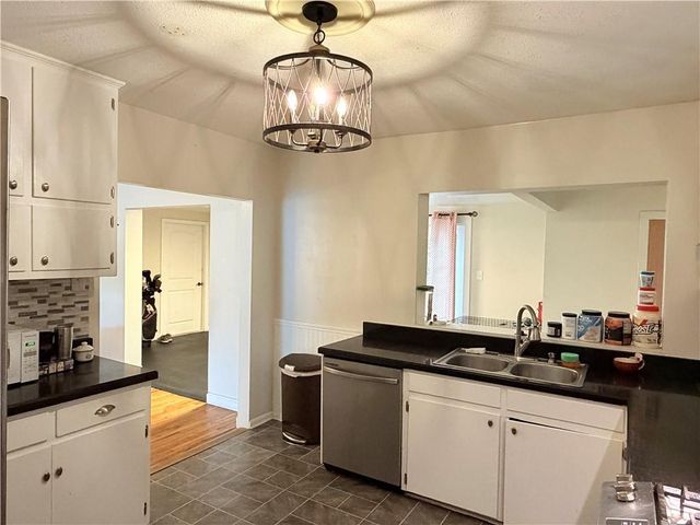 2769 N Chadwick Drive, Mobile, AL 36606