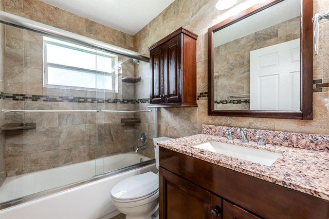 15285 San Diego Drive, Loxahatchee, FL 33470