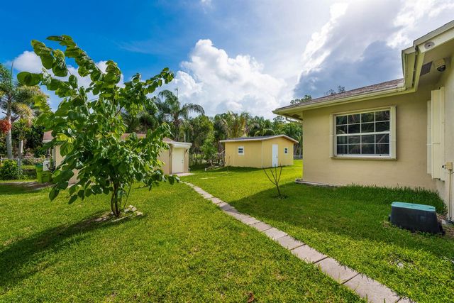 15285 San Diego Drive, Loxahatchee, FL 33470