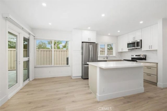 92 Orchard, Irvine, CA 92618