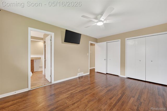 12014 Common Road, Warren, MI 48093