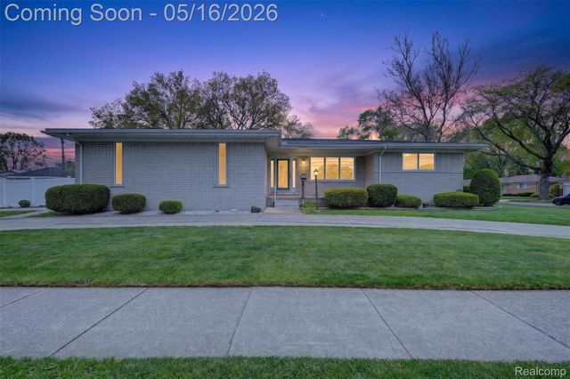 12014 Common Road, Warren, MI 48093