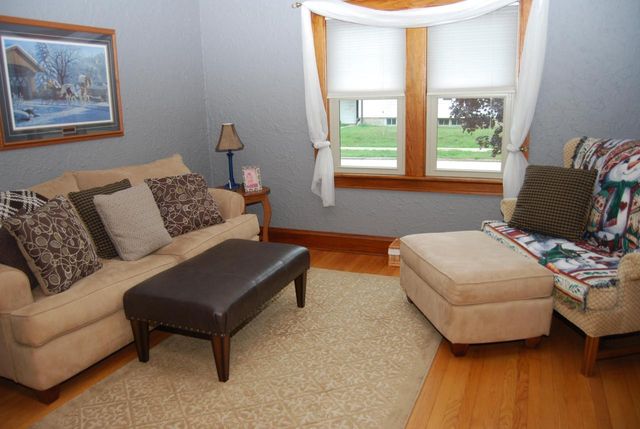 702 2nd AVENUE, West Bend, WI 53095